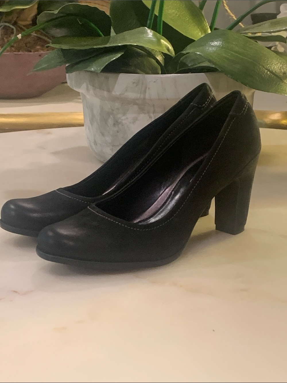 ECCO black Leather Heels size 38
